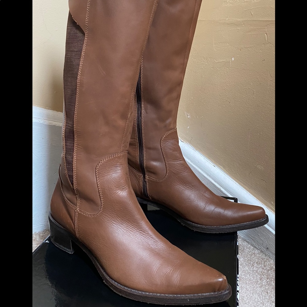 Joe Sanchez Calf-high pointed toe leather boots
